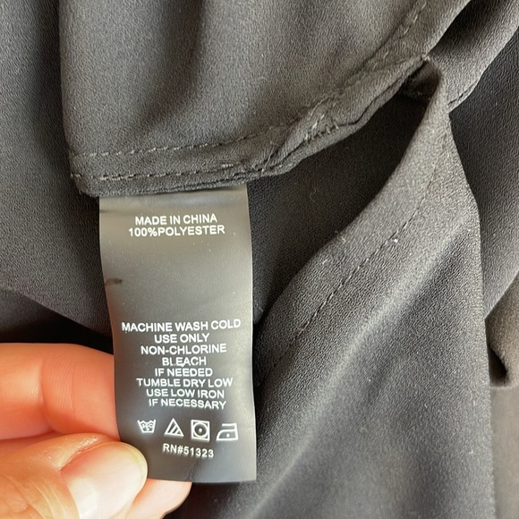 Vince camuto sleeveless semi hi-low blouse - Picture 8 of 8